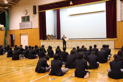 全校集会の様子